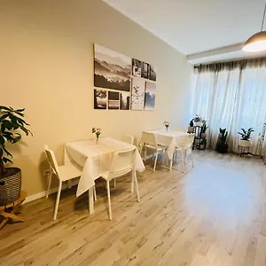 Sonila's 1 , Bérgamo Itália